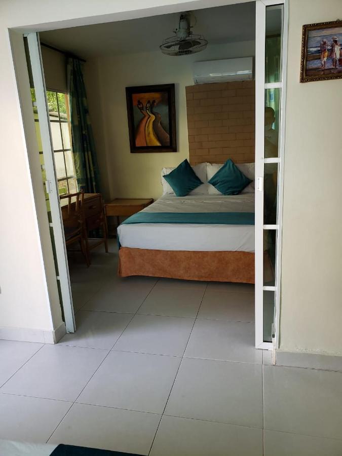 Hospedaje Villa Naloy Санта Марта Екстериор снимка