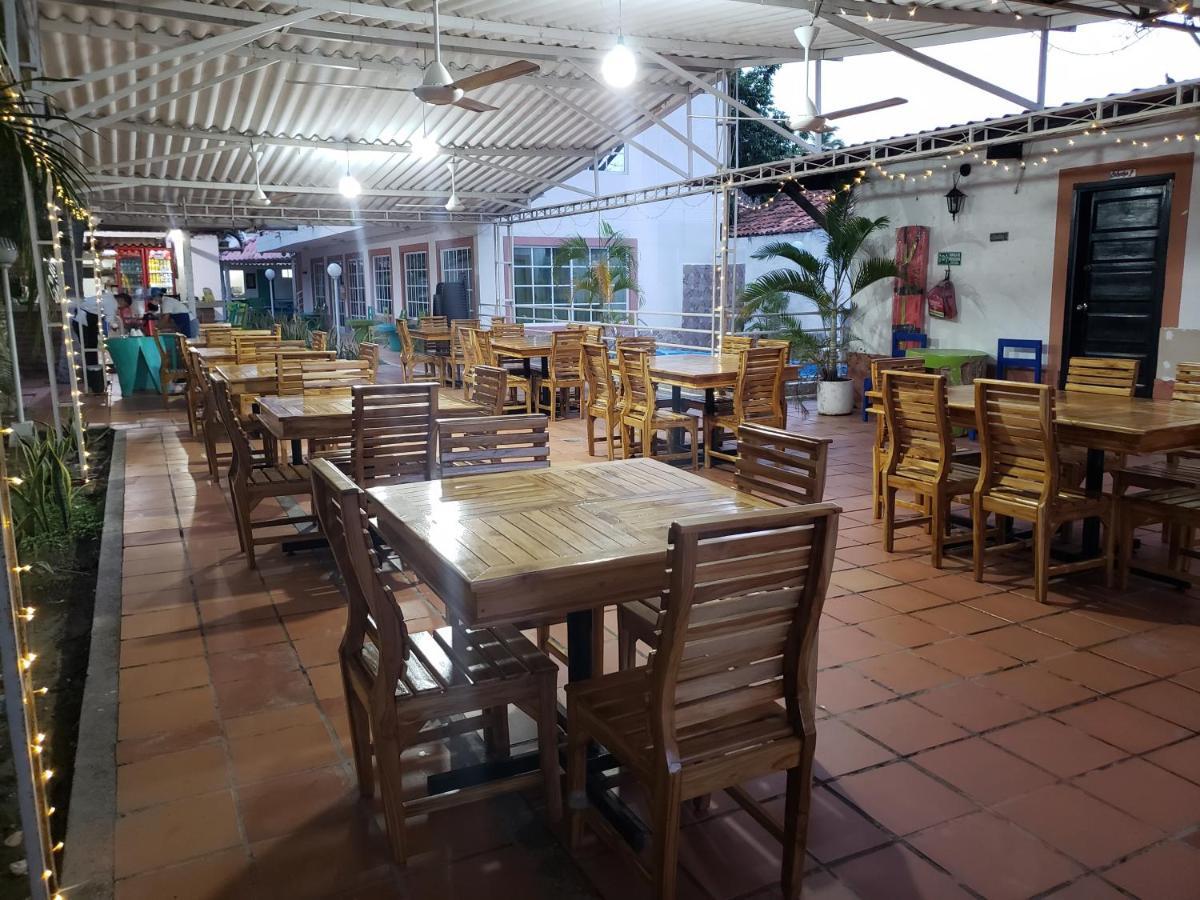 Hospedaje Villa Naloy Санта Марта Екстериор снимка